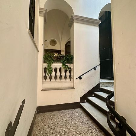 Nazionale Palace Suites Рим Экстерьер фото