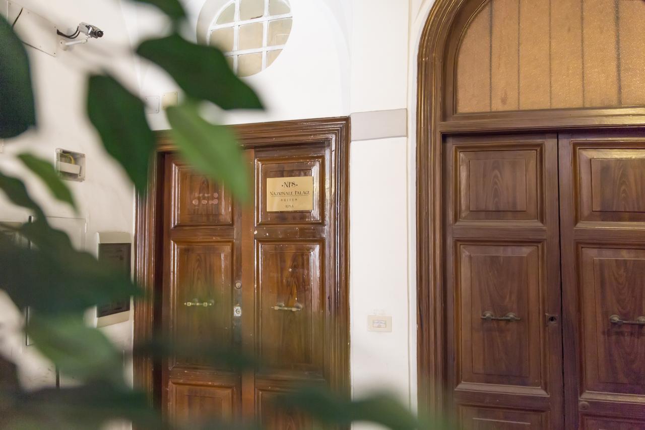 Nazionale Palace Suites Рим Экстерьер фото