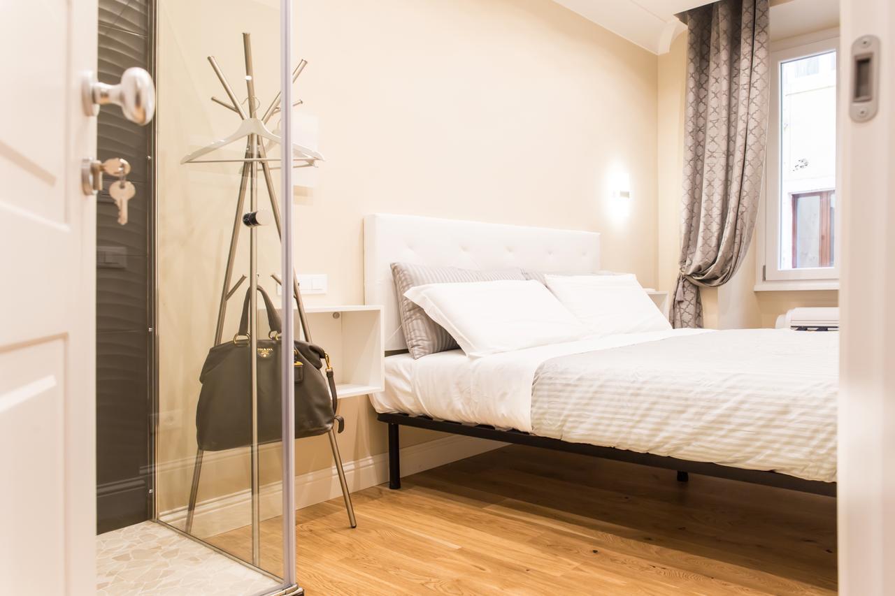 Nazionale Palace Suites Рим Экстерьер фото