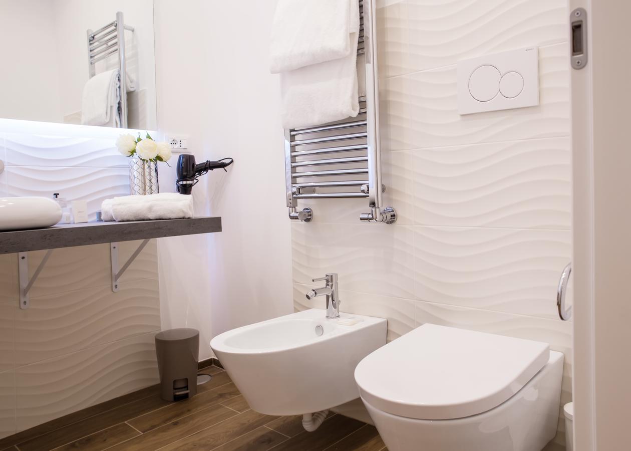 Nazionale Palace Suites Рим Экстерьер фото