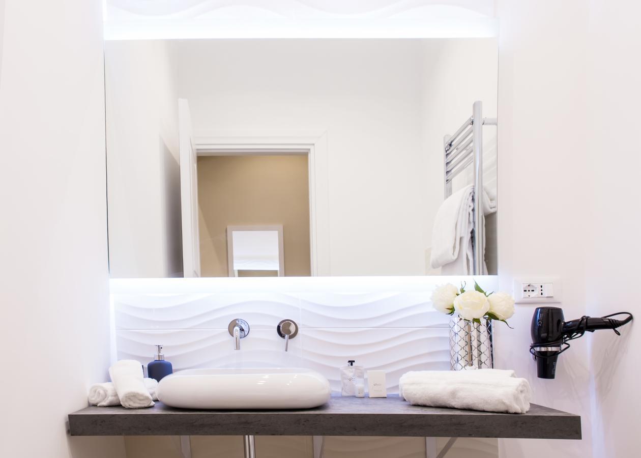 Nazionale Palace Suites Рим Экстерьер фото