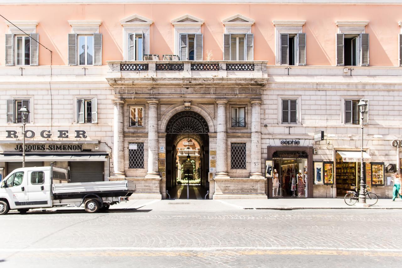 Nazionale Palace Suites Рим Экстерьер фото